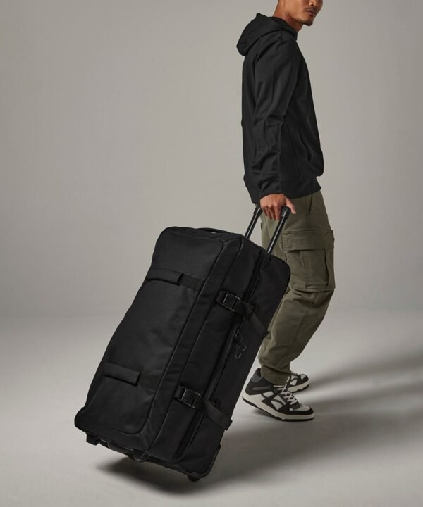 Escape check-in wheelie - Image 2
