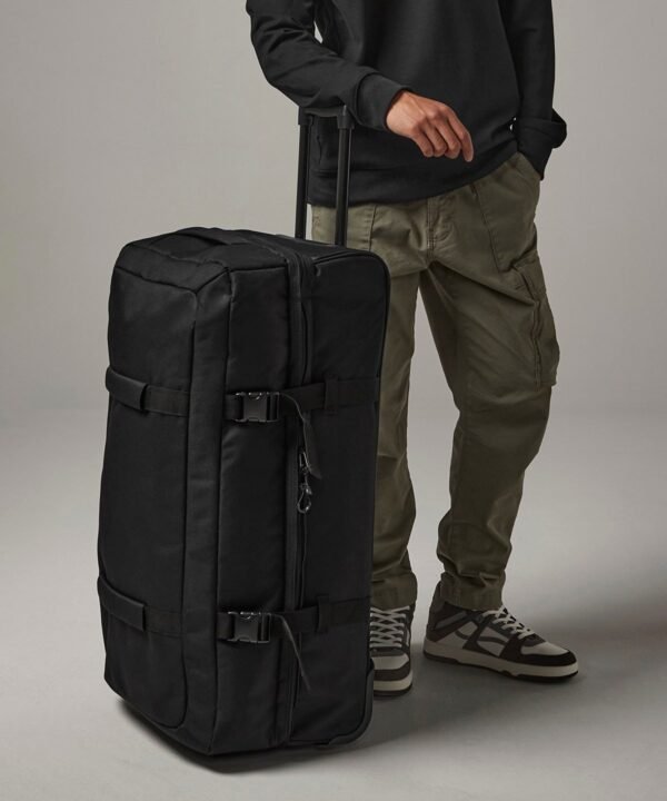 Escape check-in wheelie - Image 3