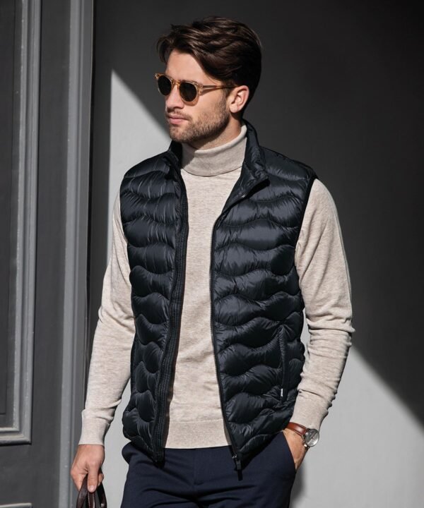 Vermont – versatile down gilet - Image 7