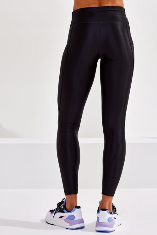Women’s high-shine leggings