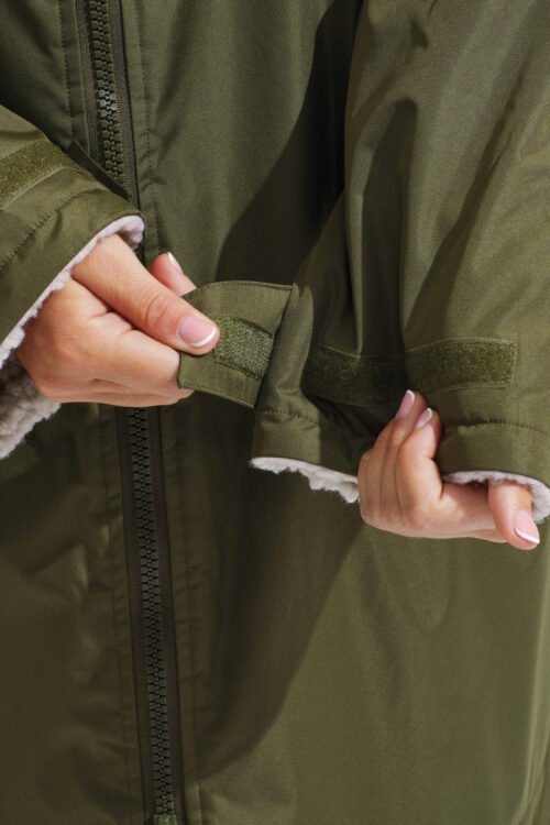 TriDri® All-seasons waterproof changing robe